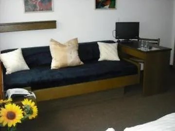Hotel Wiesbadener Hof Stuttgart